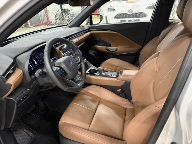 LEXUS LBX 1.5 136H 2WD Relax  