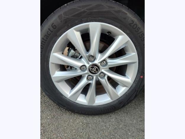 TOYOTA Corolla Hybride 1.8L 140h Dynamic Business  COROLLA 1.8L 140 CH DYNBUSINESS MY25