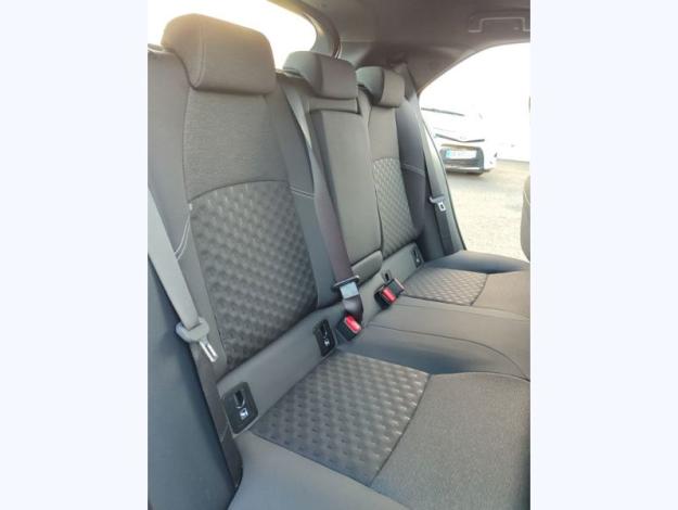 TOYOTA Corolla Hybride 1.8L 140h Dynamic Business  COROLLA 1.8L 140 CH DYNBUSINESS MY25