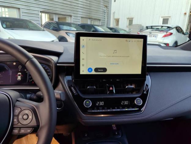 TOYOTA Corolla Hybride 1.8L 140h Dynamic Business  COROLLA 1.8L 140 CH DYNBUSINESS MY25