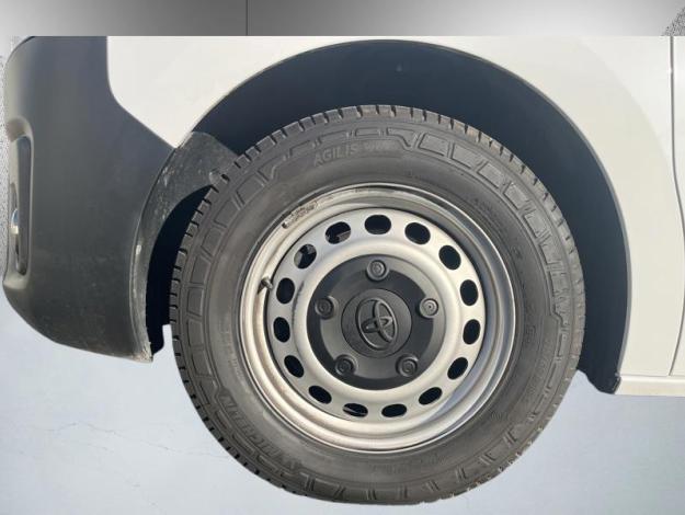 TOYOTA Proace Combi 2.0L 140 D-4D Dynamic Long 9 places  