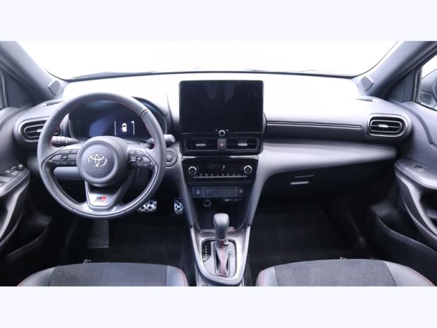 TOYOTA Yaris Cross 1.5 HYBRID 130H GR SPORT AUTO  YARIS CROSS 130H 2WD GR SPORT MY25 SHOWROOM
