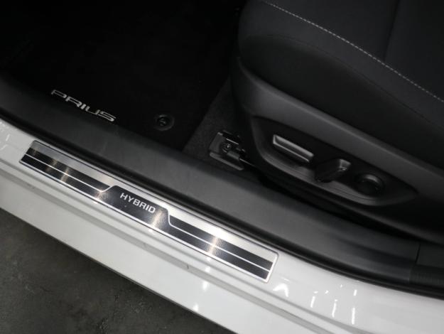 TOYOTA Prius Hybride Rechargeable 223ch Design  PRIUS PHEV 2.0L 223 CH DESIGN PANO DEMO