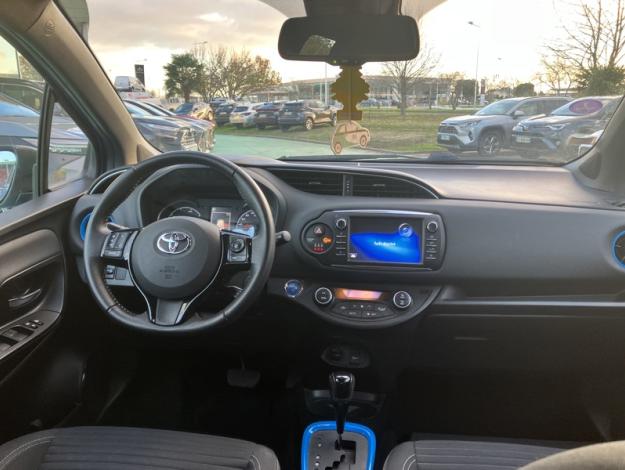 TOYOTA Yaris 1.5 VVT-I HYBRID Cyan Edition  