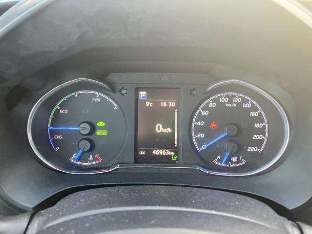 TOYOTA Yaris 1.5 VVT-I HYBRID Cyan Edition  