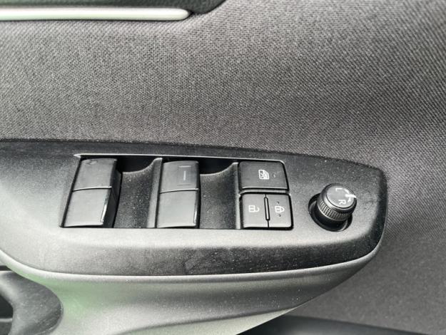 TOYOTA Yaris Hybride 116h Design  