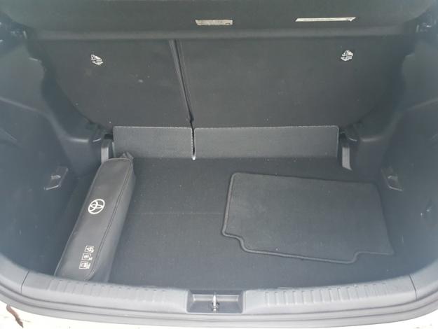 TOYOTA Yaris 120 VVT-i Dynamic  