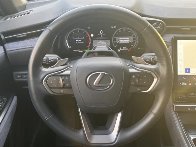 LEXUS LBX 1.5 136H 2WD Cool / Pack Advanced  