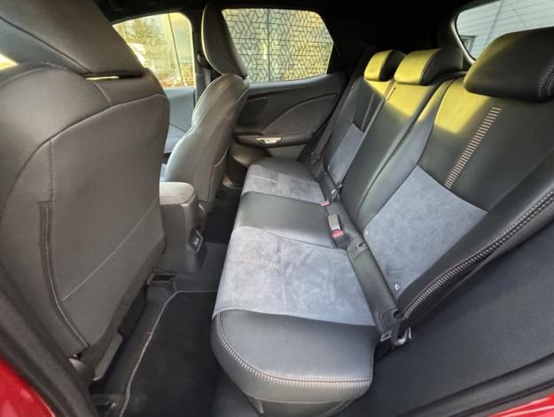 LEXUS LBX 1.5 136H 2WD Cool / Pack Advanced  