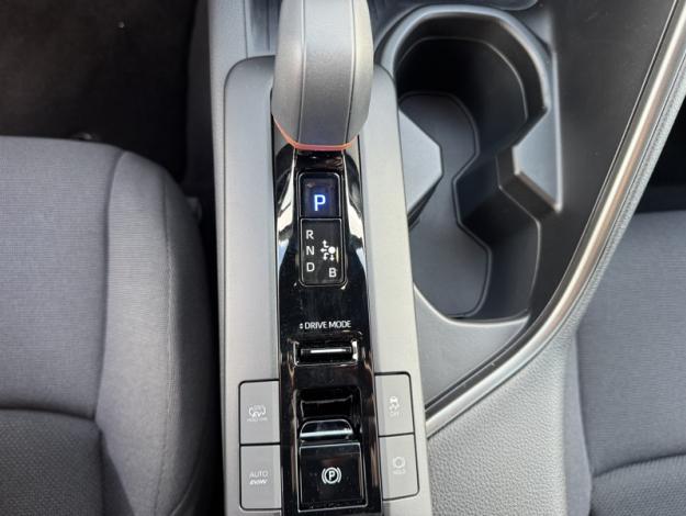 TOYOTA C-HR 2.0 PHEV 225 Design  C HR PHEV NG HYBRIDE RECHARGEABLE 225 DESIGN PACKC