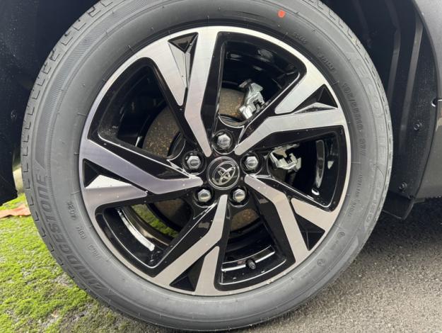 TOYOTA Yaris Hybride 116h Design  YARIS HYBRIDE 116H DESIGN PACK MY25