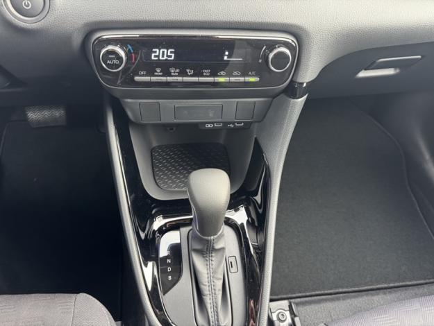 TOYOTA Yaris Hybride 116h Design  YARIS HYBRIDE 116H DESIGN PACK MY25