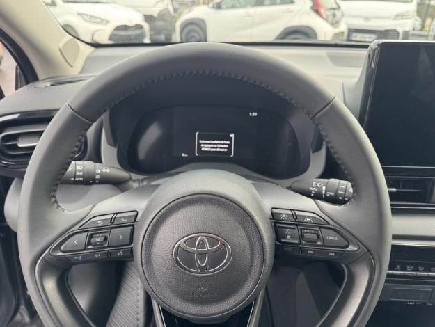 TOYOTA Yaris Hybride 116h Design  YARIS HYBRIDE 116H DESIGN PACK MY25