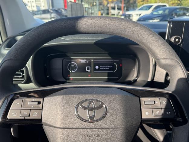 TOYOTA Proace City Medium 1.5L 100 D-4D Start  PROACE CITY 1.5L 100 D 4D BVM6 STARTCFLOOK3P SHOWR