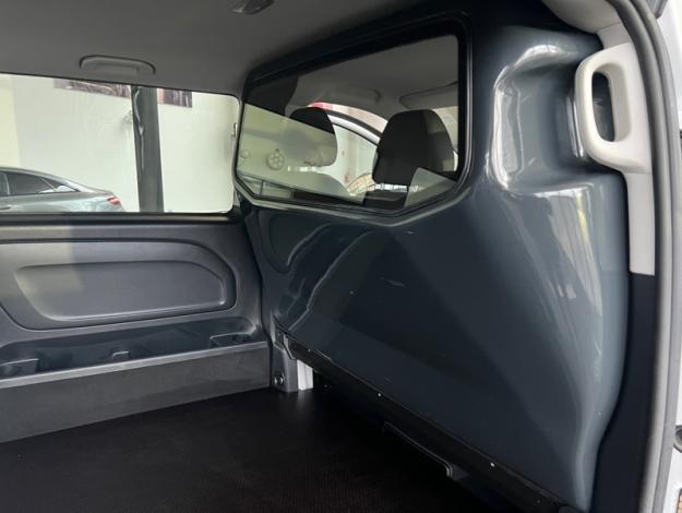 MERCEDES-BENZ Vito eVito 129 Tourer PRO L2