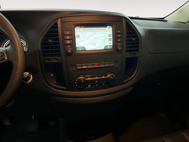 MERCEDES-BENZ Vito eVito 129 Tourer PRO L2