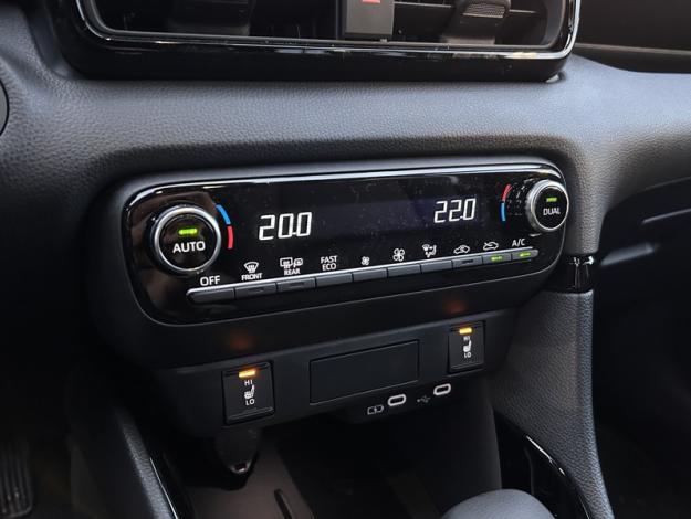 TOYOTA Yaris Hybride 130h Collection  YARIS HYBRIDE 130H COLLECTION MY25