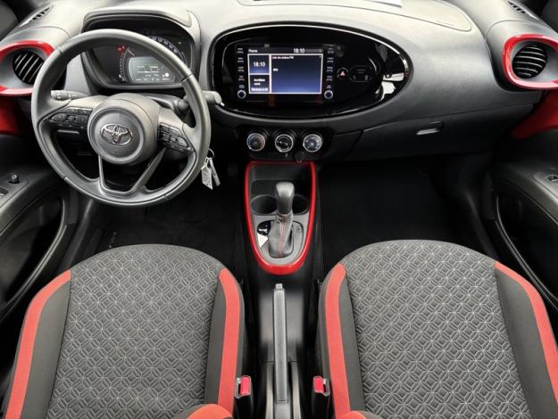 TOYOTA Aygo X 1.0 VVT-i 72 Design CVT  