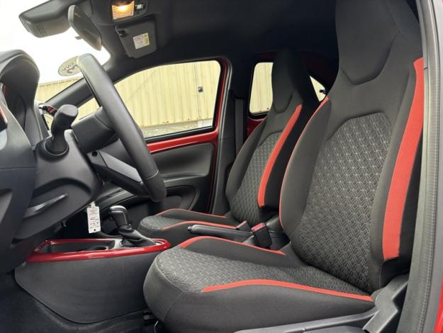 TOYOTA Aygo X 1.0 VVT-i 72 Design CVT  