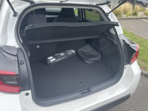 TOYOTA Yaris Hybride 116h Design  YARIS HYBRIDE 116H DESIGN PACK MY25