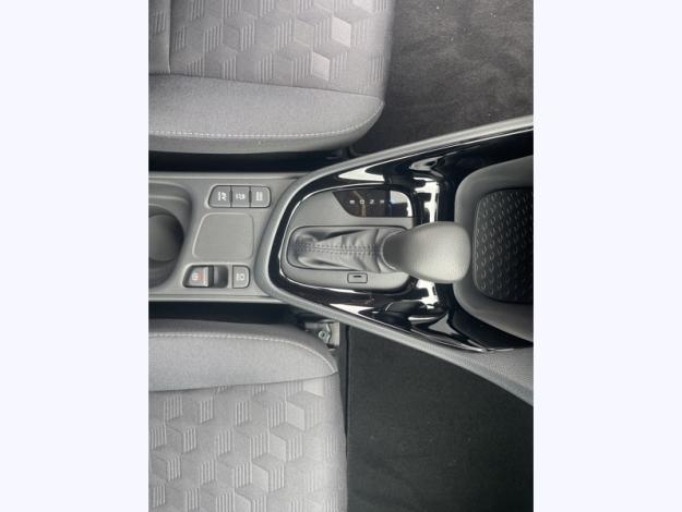 TOYOTA Yaris Hybride 116h Design  YARIS HYBRIDE 116H DESIGN PACK MY25