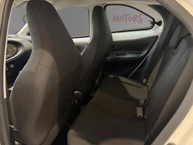 TOYOTA Aygo X 1.0 VVT-i 72 Active   