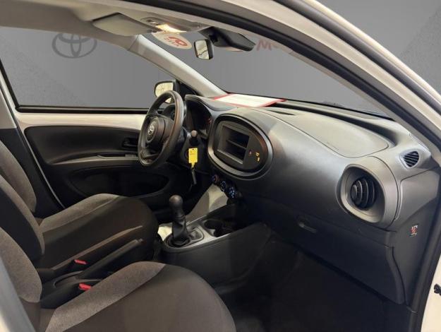 TOYOTA Aygo X 1.0 VVT-i 72 Active   