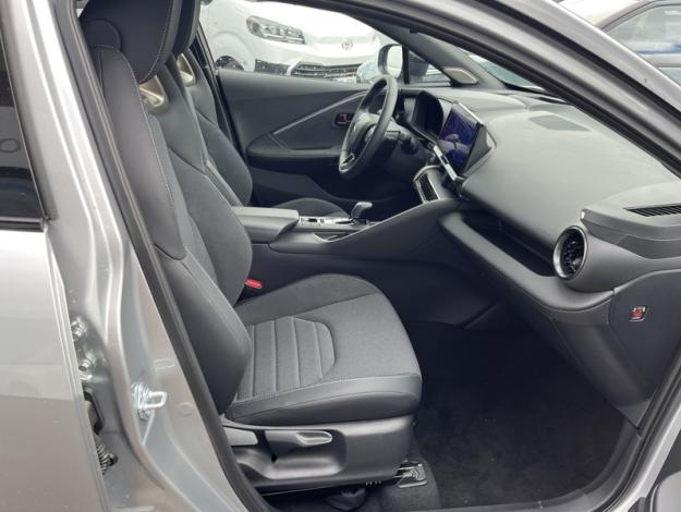 TOYOTA C-HR Plug-In Hybrid FWD Collection   