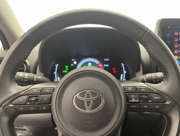 TOYOTA Yaris Hybride 116h Design  
