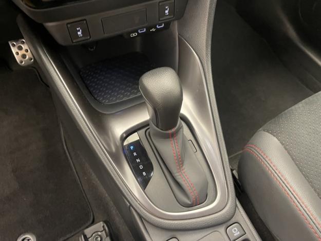 TOYOTA Yaris Hybride 130h GR SPORT  
