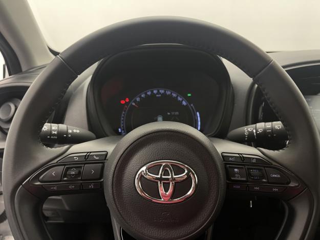 TOYOTA Aygo X 1.0 S-CVT 72 Dynamic   