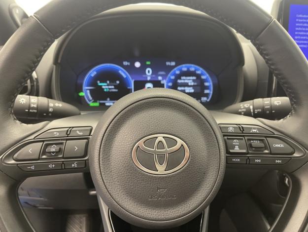 TOYOTA Yaris Hybride 130h Première  