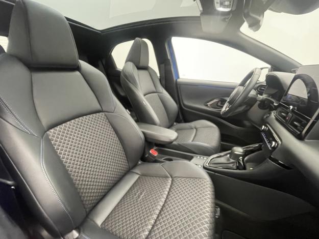 TOYOTA Yaris Hybride 130h Première  