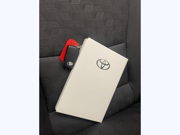 TOYOTA Yaris Hybride 130h Première  