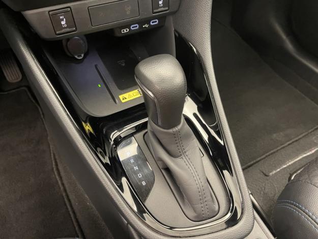 TOYOTA Yaris Hybride 130h Première  