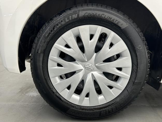 TOYOTA Yaris Hybride 116h Dynamic Business   