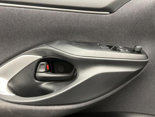 TOYOTA Yaris Hybride 116h Dynamic Business   