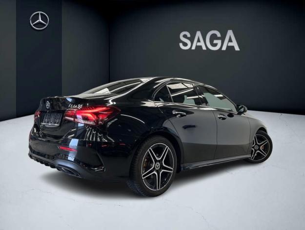 MERCEDES-BENZ A 180 d AMG Pack Night  