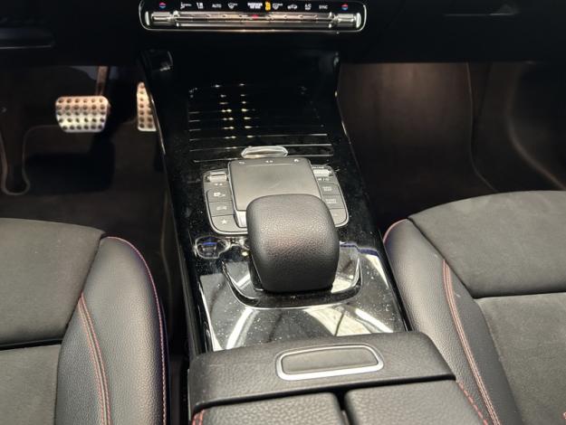 MERCEDES-BENZ A 180 d AMG Pack Night  