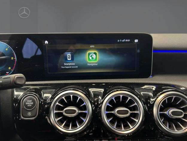 MERCEDES-BENZ A 180 d AMG Pack Night  