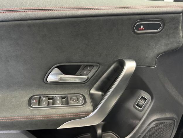 MERCEDES-BENZ CLA-Klasse CLA 180 Shooting Brake