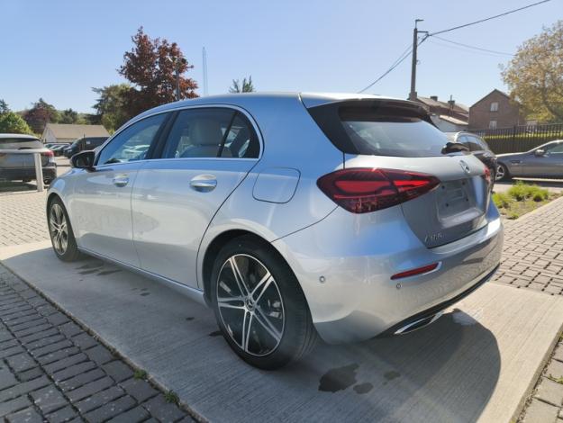 MERCEDES-BENZ A 180 Luxury Line  