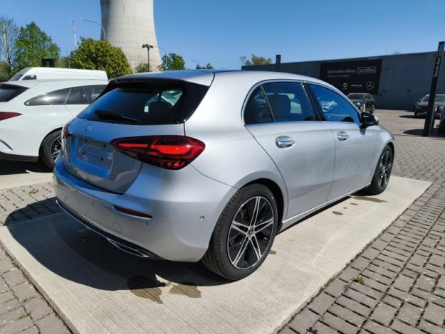 MERCEDES-BENZ A 180 Luxury Line  