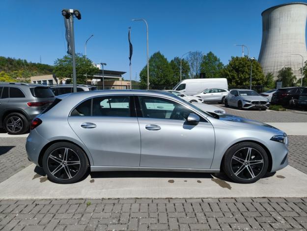 MERCEDES-BENZ A 180 Luxury Line  