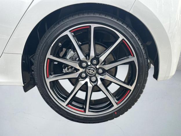 TOYOTA Yaris 116h GR SPORT  
