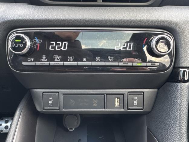 TOYOTA Yaris 116h GR SPORT  