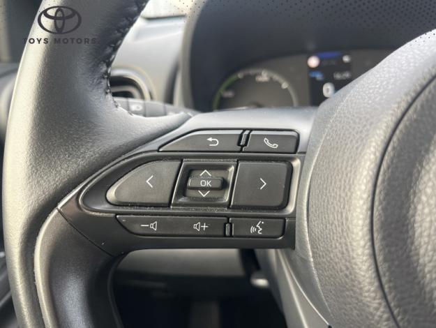 TOYOTA Yaris 116h Dynamic  