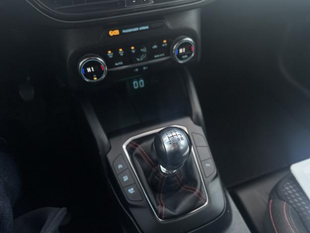 FORD Focus Berline ST-Line  1.0 125 ch 