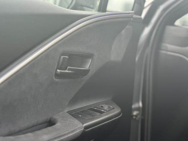 TOYOTA C-HR 1.8 Hybride 140h Collection Pack Techno  