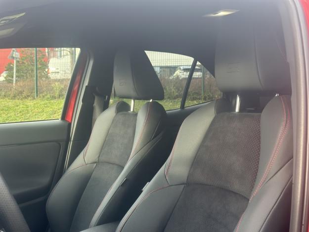 TOYOTA Yaris Cross 1.5 HYBRID 130H GR SPORT Pack Techno  